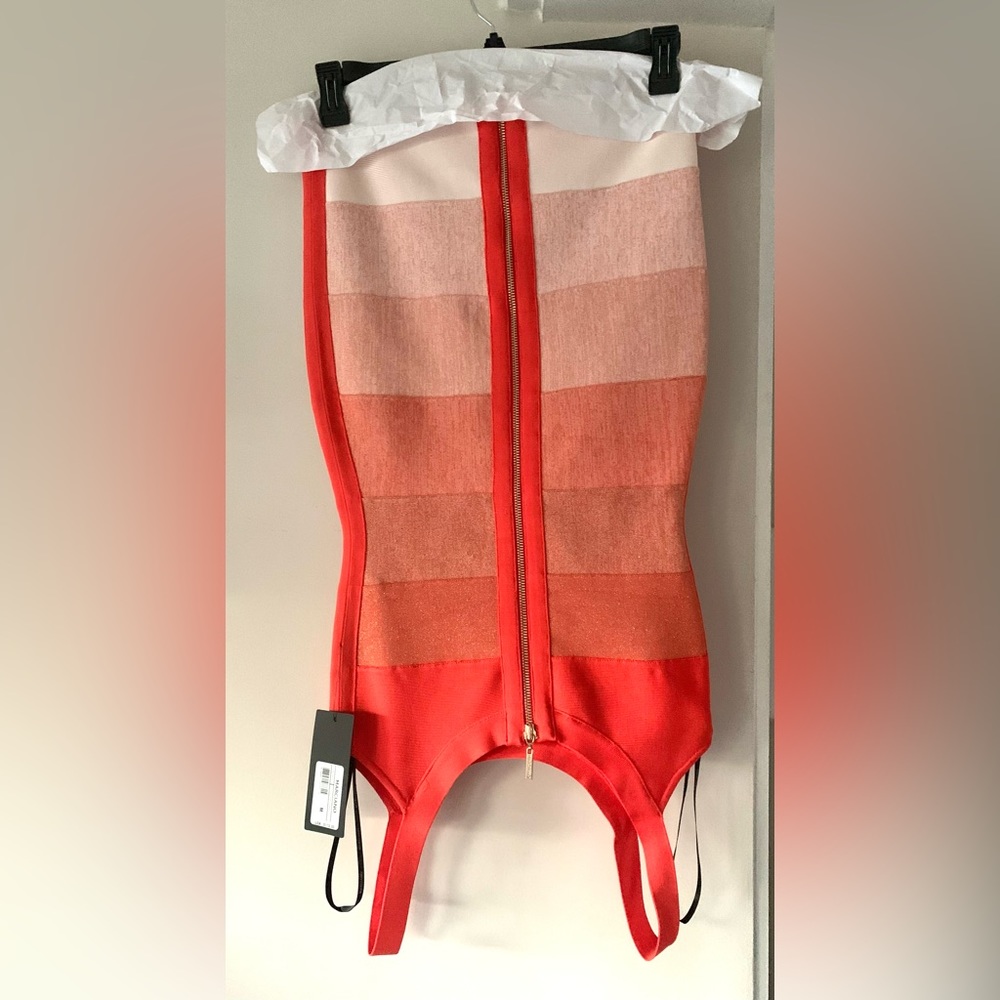Marciano Fire Orange fitted short dress. Size Medium. Never worn. Form fitting